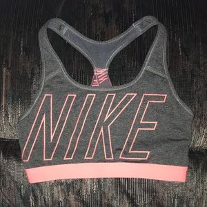 Sports bra